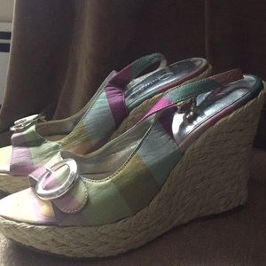 Jessica Simpson summer wedge